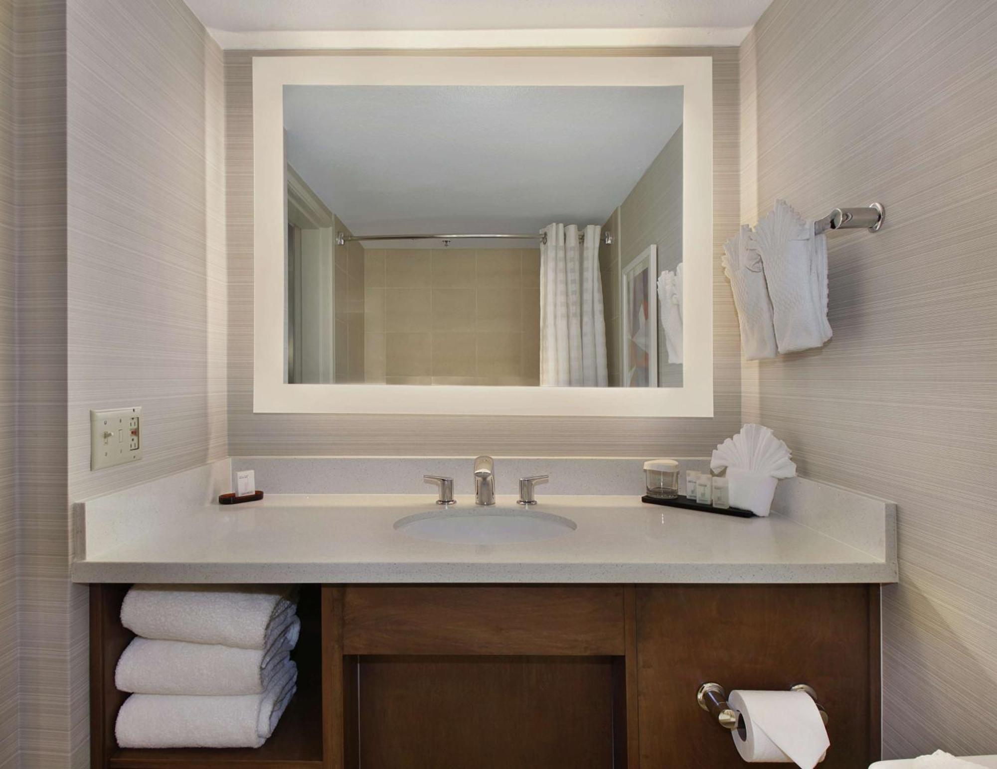 เอ็มบาสซี่ สวีทส์ อะนาฮีม นอร์ท โฮเต็ล Hotel อนาไฮม์ ภายนอก รูปภาพ