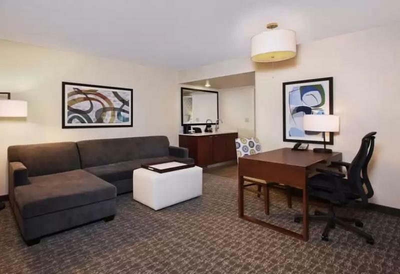 เอ็มบาสซี่ สวีทส์ อะนาฮีม นอร์ท โฮเต็ล Hotel อนาไฮม์ ภายนอก รูปภาพ